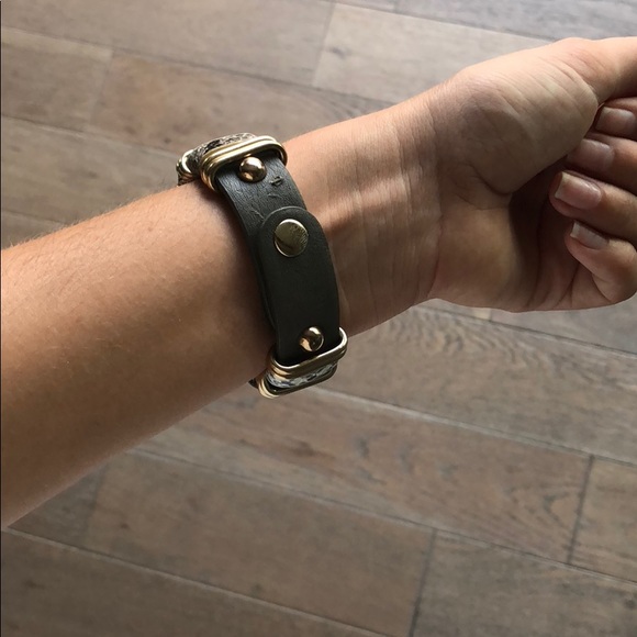 Gray snake skin style bracelet 🐍 - Picture 4 of 7